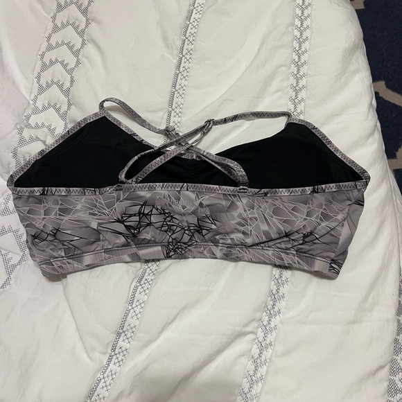 Handful Adjustable Bra - Picture 2 of 4